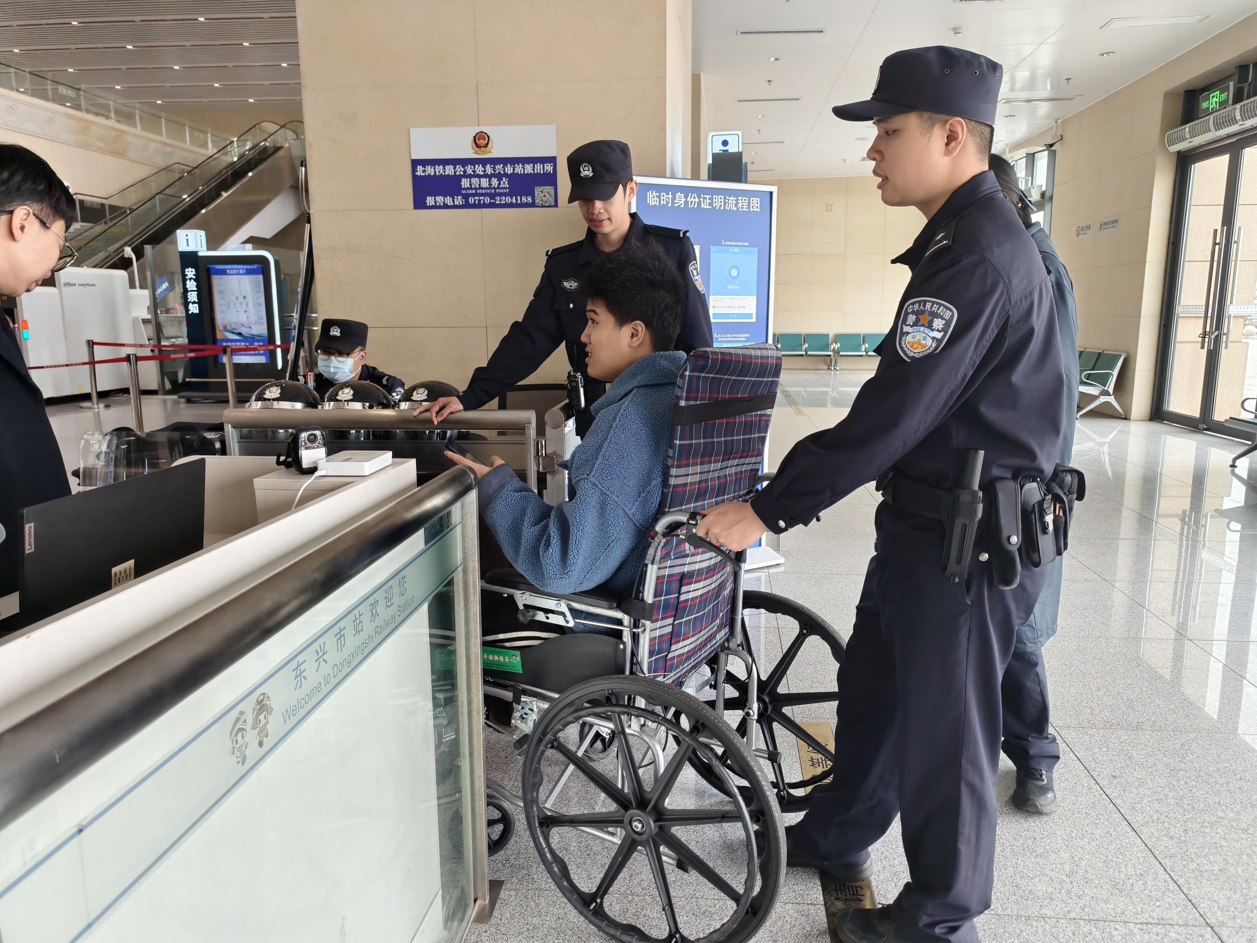 鐵路民警黎俊宏：在數(shù)據(jù)琴鍵上奏響平安旅途