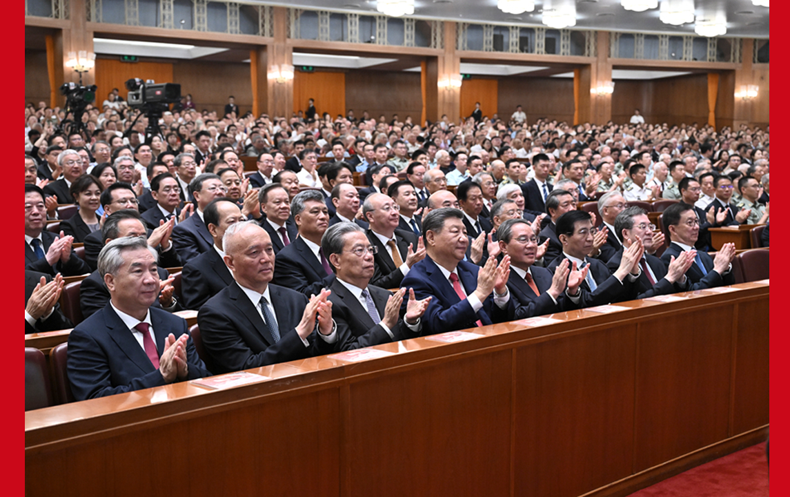 紀(jì)念中國人民抗日戰(zhàn)爭暨世界反法西斯戰(zhàn)爭勝利80周年文藝晚會《正義必勝》在京隆重舉行