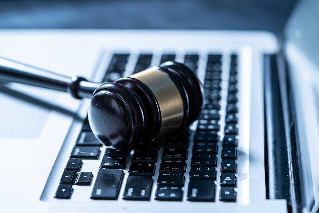 短劇角色AI換臉“神似”知名演員，是偶然“撞臉”還是故意侵權？